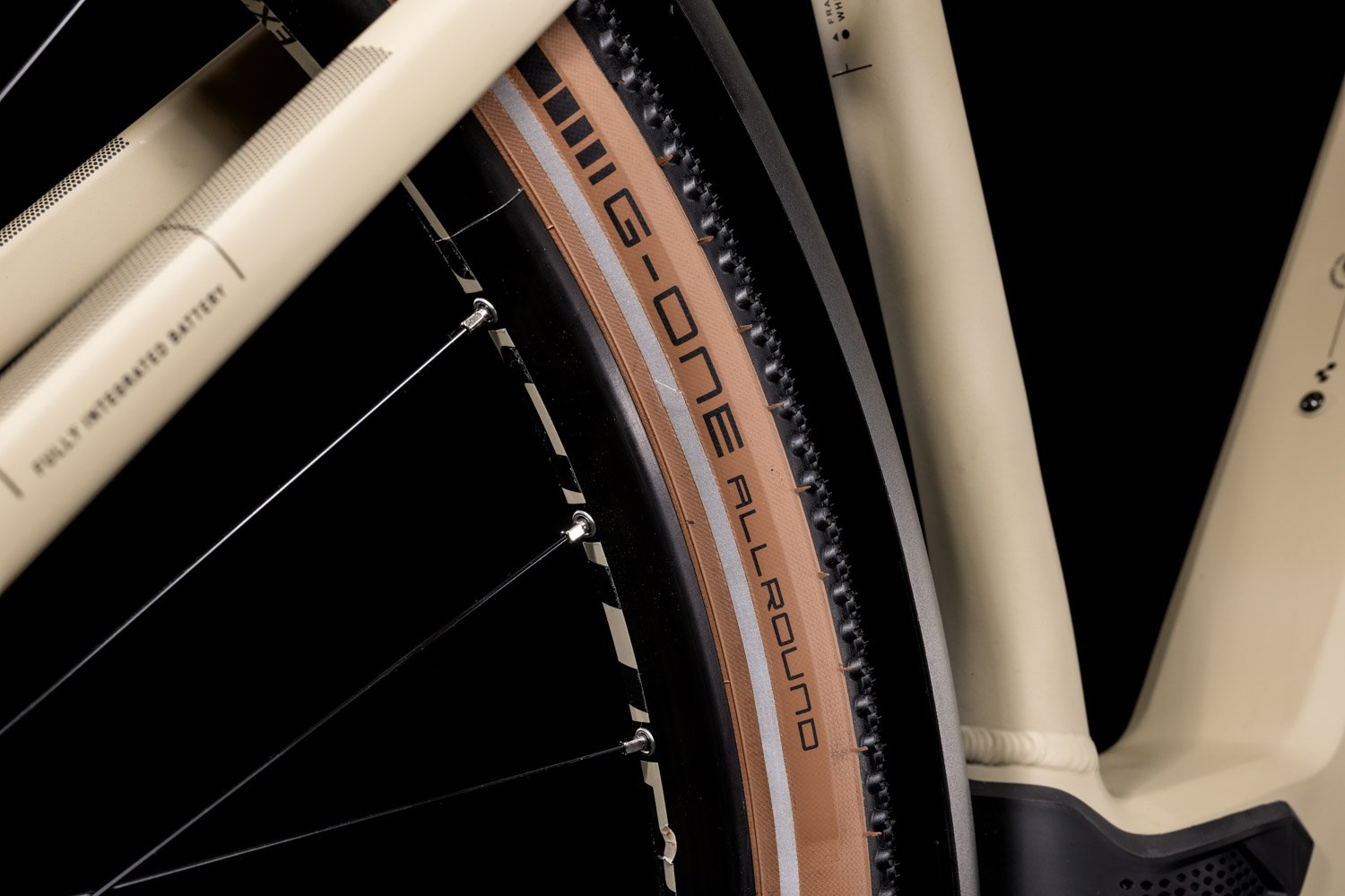 Nuride Hybrid Pro 625 Allroad desert´n´black (2022) Wave 29" (54 cm)